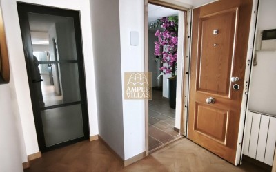 Exclusivo apartamento en primera línea de mar en Cap Negret, Altea